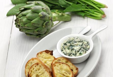 Spinach, Artichoke, and White Bean Dip